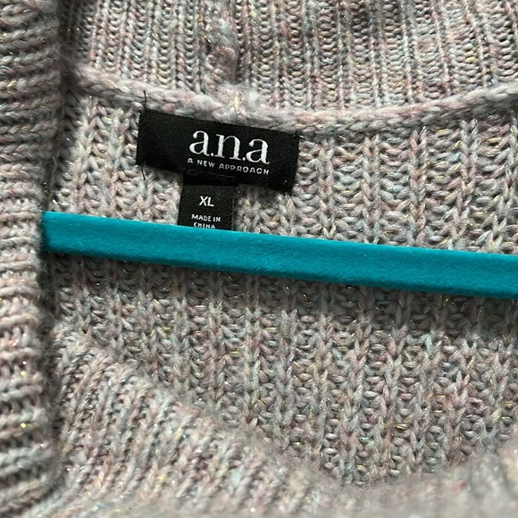 Sweater that looks like starlight - Picture 2 of 3